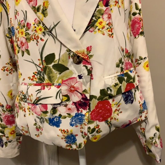 Multi colored flowered blazer - Picture 4 of 14